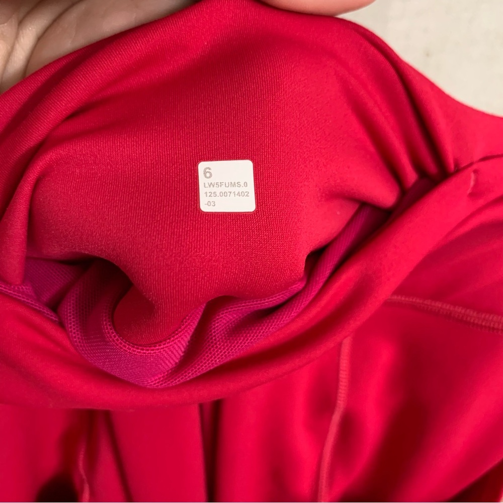 Lululemon’s Fast and Free Thermal 5 Pocket Tight Fuscia Berry Color 27” 6 - Picture 10 of 11